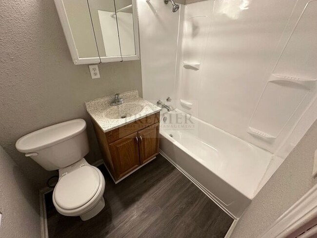 Building Photo - 6108 E 153rd Terrace Grandview Cozy 2 Bedr...