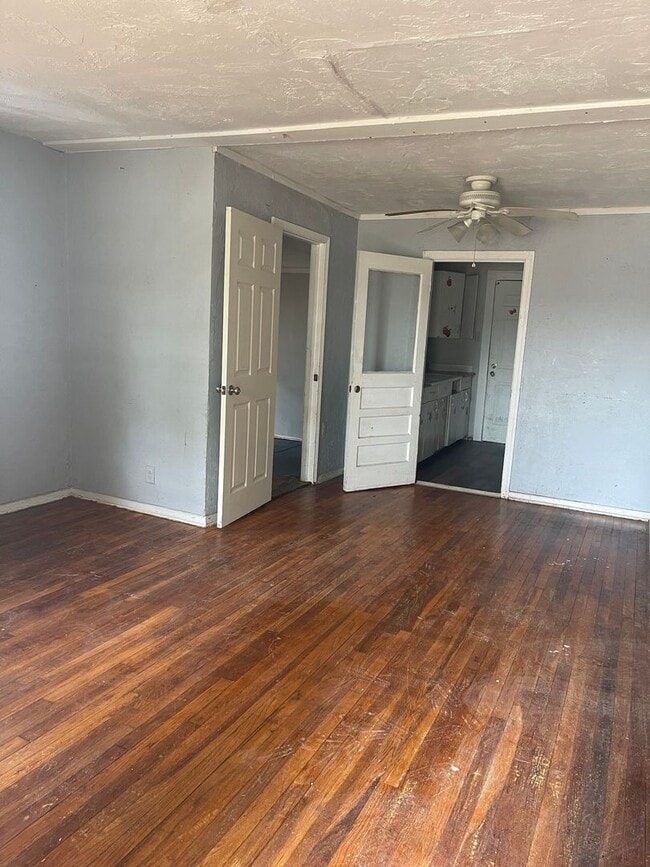 Building Photo - 2702 Meadow Ave