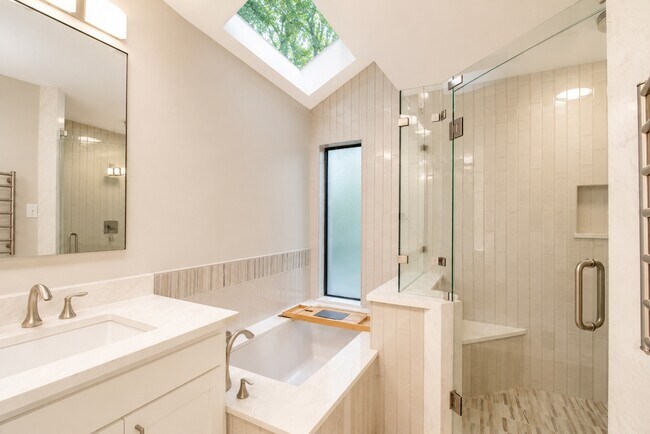 Building Photo - 15 Mallard Glen Pl