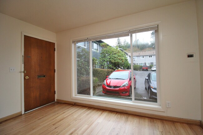 Foto del edificio - 3527 SW 10th Ave