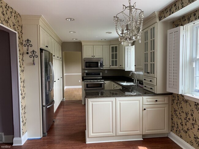 Foto del edificio - 29293 Geraldine Ct