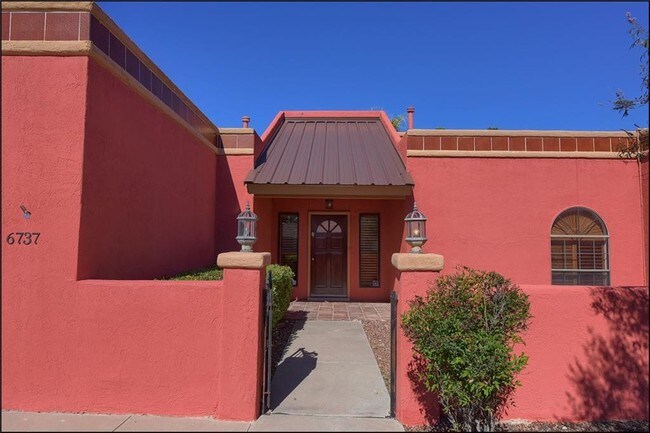 Building Photo - 6737 Brisa Del Mar Dr