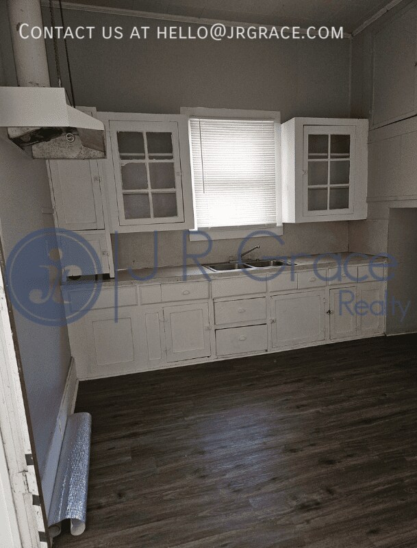 Foto del edificio - 410 W Trinity St