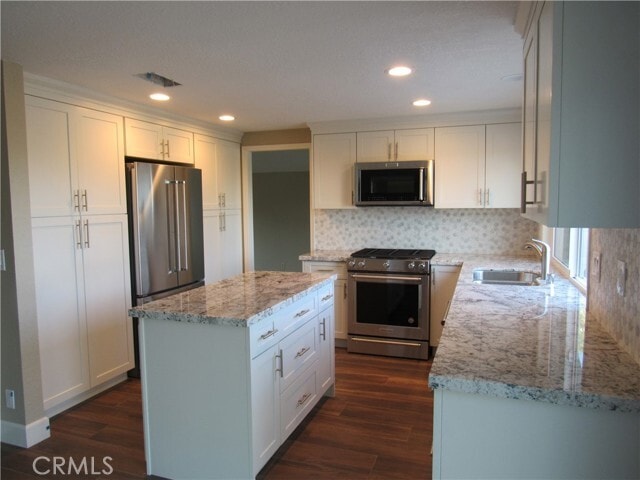 Building Photo - 23502 Via Breve