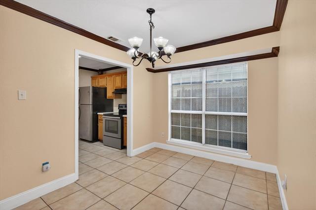 Building Photo - 10320 Carolina Oaks Dr