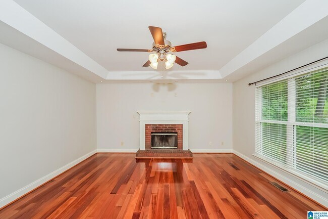 Building Photo - 202 Annetta Cir