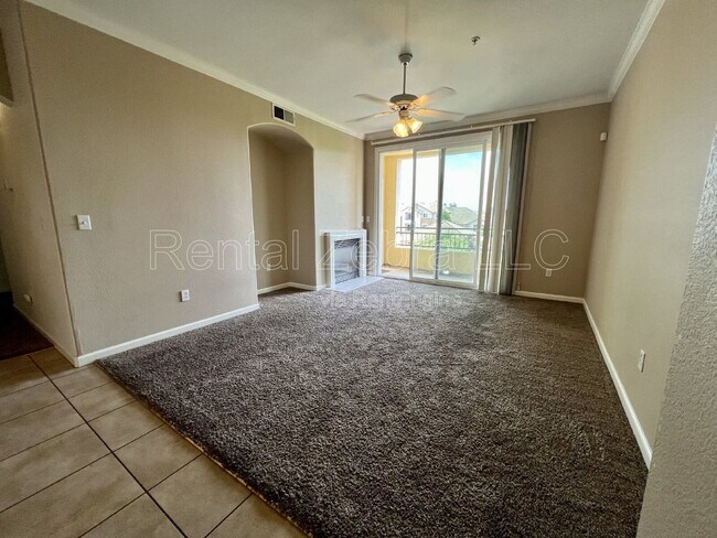 Foto del edificio - 1360 Shady Ln