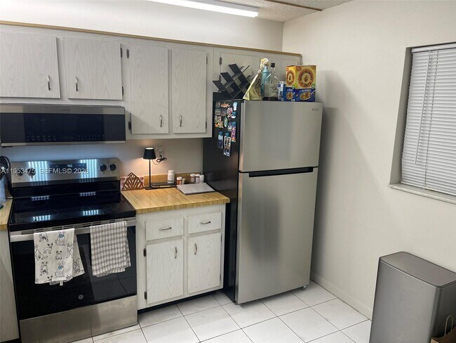 Foto del edificio - 1820 SW 81st Ave