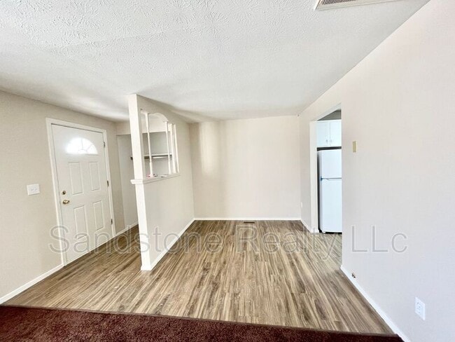 Building Photo - 5520 Beavercrest Dr