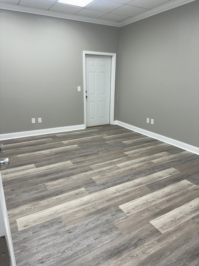 Building Photo - 1472 S Mayo Trl