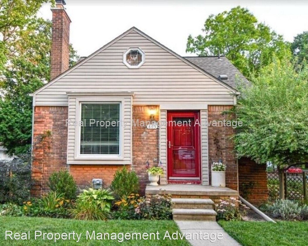 3 br, 1.5 bath House 865 Marshfield St. House Rental in Ferndale, MI