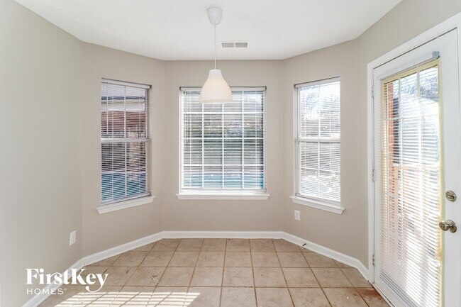 Foto del edificio - 9751 Misty Bay Cove