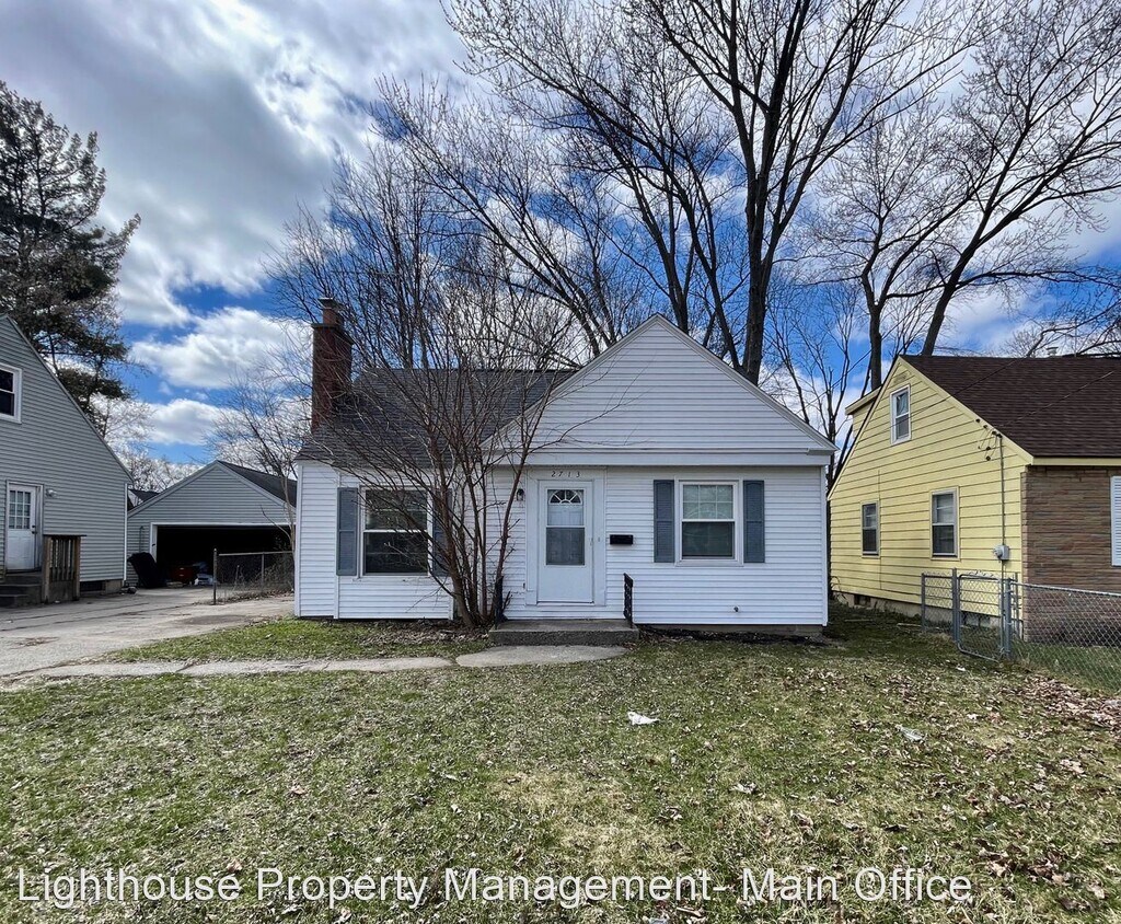 Primary Photo - 3 br, 1 bath House - 2713 Ave Madison SE