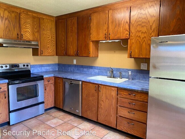 Building Photo - 2 br, 1.5 bath House - 505 Del Valle Cir