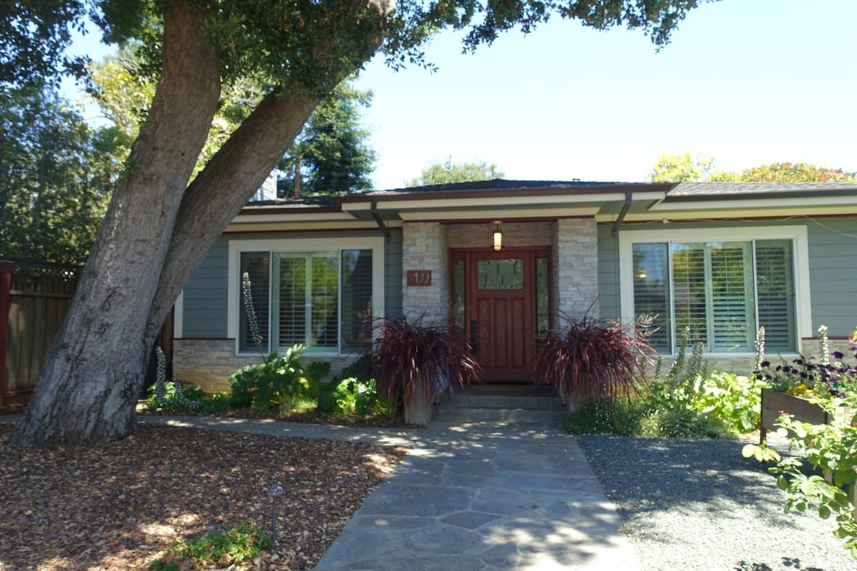 Primary Photo - GREAT North Los Altos Home, large rooms, v...