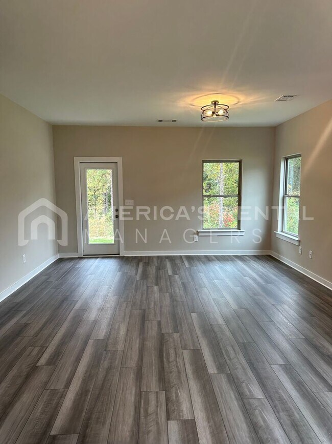 Foto del edificio - MOVE-IN SPECIAL!!! - Home for Rent in Tuscaloosa, AL!!! Available to view now!! - Sign a lease by...