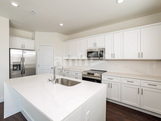Building Photo - 1515 Inspiration Ln