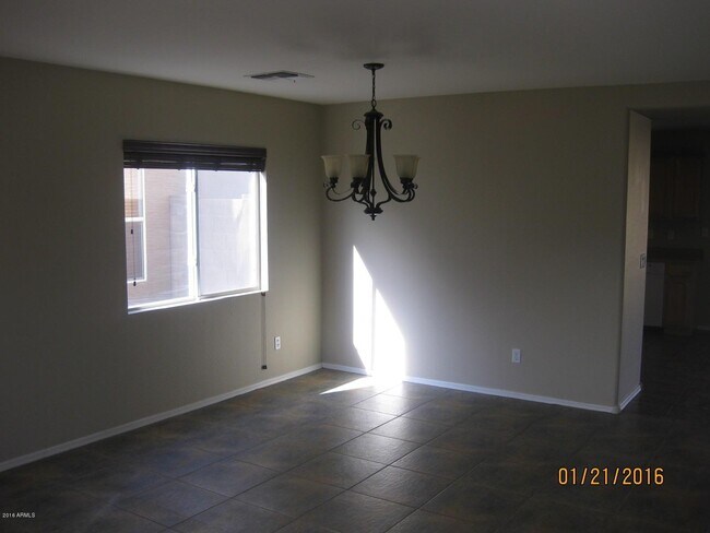 Building Photo - 11580 W Vogel Ave