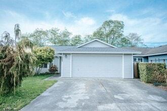 Building Photo - 1303 Chaparrel Dr