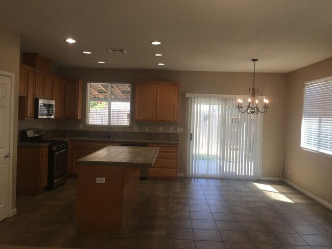 Foto del edificio - Move-In Special: 1/2 Off First Months Rent