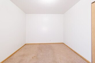 Building Photo - 520-522 Lamont Dr
