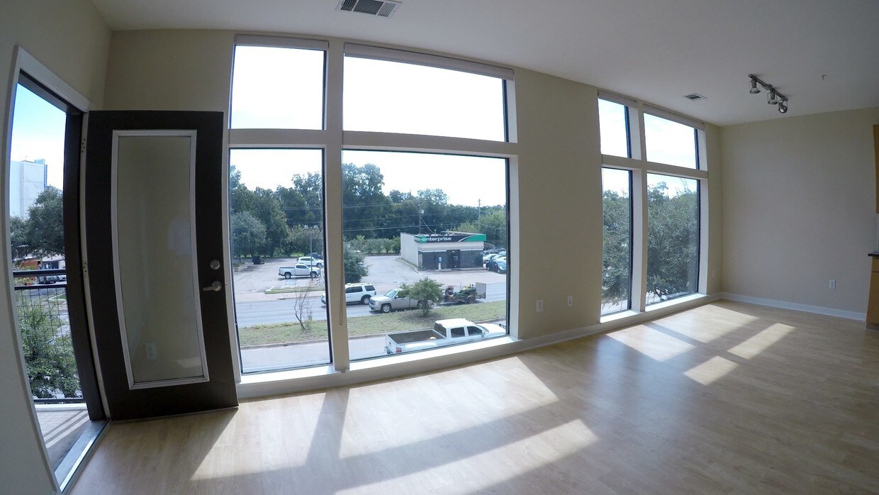 Foto principal - 424 S Lamar Blvd