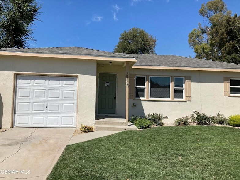 Foto principal - 3085 East St