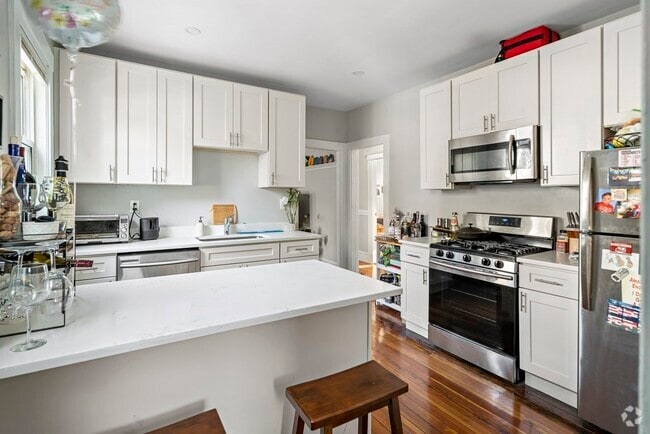Building Photo - 39 Edison Grn