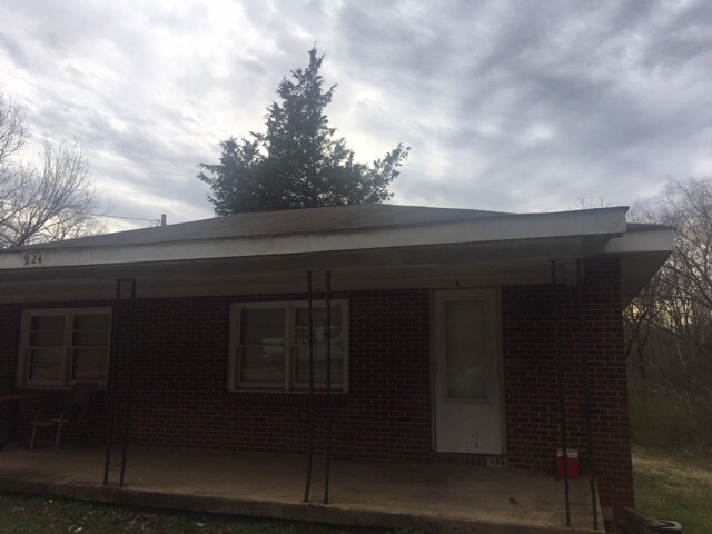 Primary Photo - Duplex in Liberty