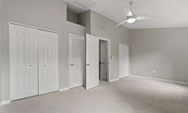 Building Photo - 1331 Farley Ct S