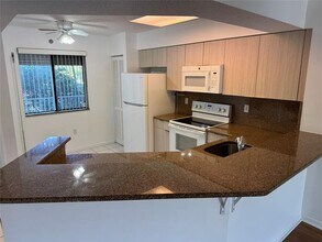 Building Photo - 2334 S Cypress Bend Dr