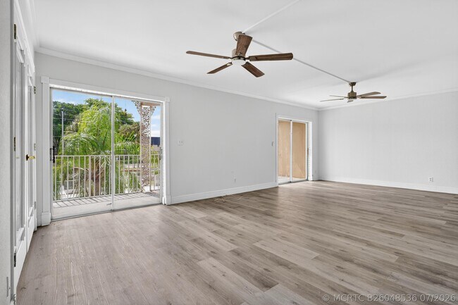 Foto del edificio - 495 SE 8th St
