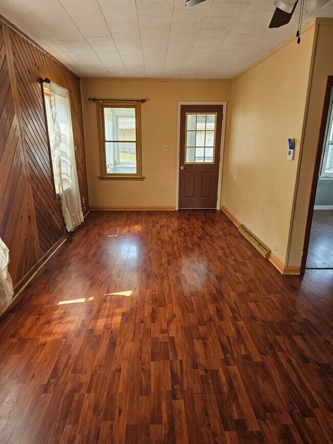 Foto del edificio - 2 Bed 1 Bath Single Family Home in Wisconsin Rapids