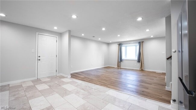 Foto del edificio - 348 Silver Meadows Blvd