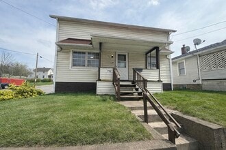 Building Photo - 754 N Sharpsville Ave