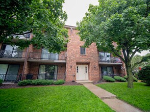 Building Photo - 10501B Highland Ave