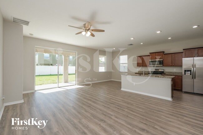 Building Photo - 10833 Kirkwall Port Dr