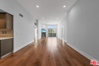 Foto del edificio - 7133 Hawthorn Ave