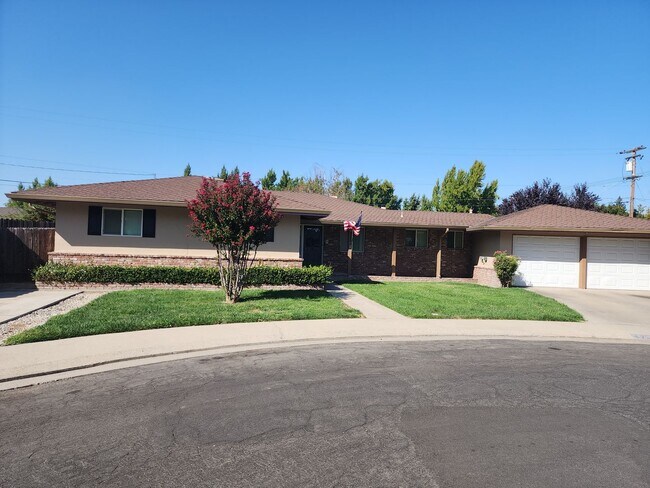 Foto del edificio - 3 Bedroom 2 Bathroom in court Near Somerse...