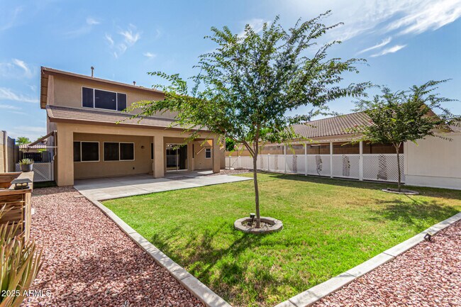 Foto del edificio - 8382 W Mary Ann Dr