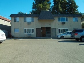 Building Photo - 934 S Barrett Rd