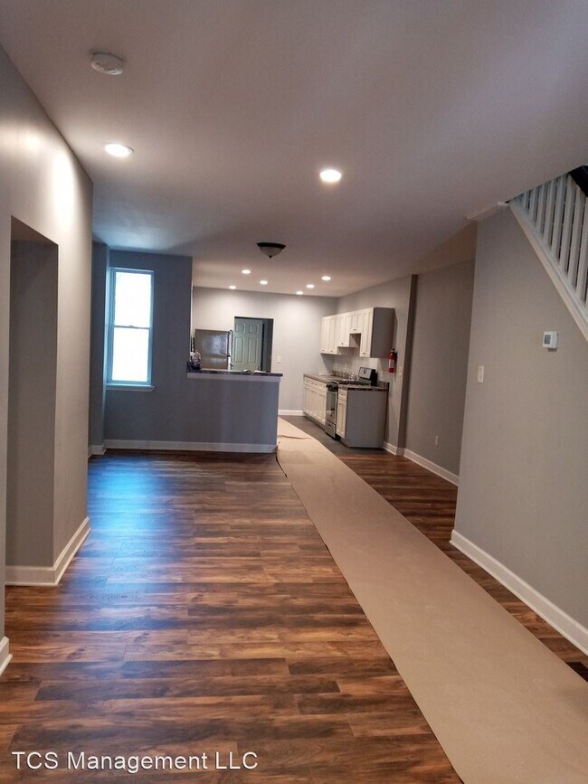 Foto del edificio - 3 br, 1 bath House - 5822 Hadfield Street