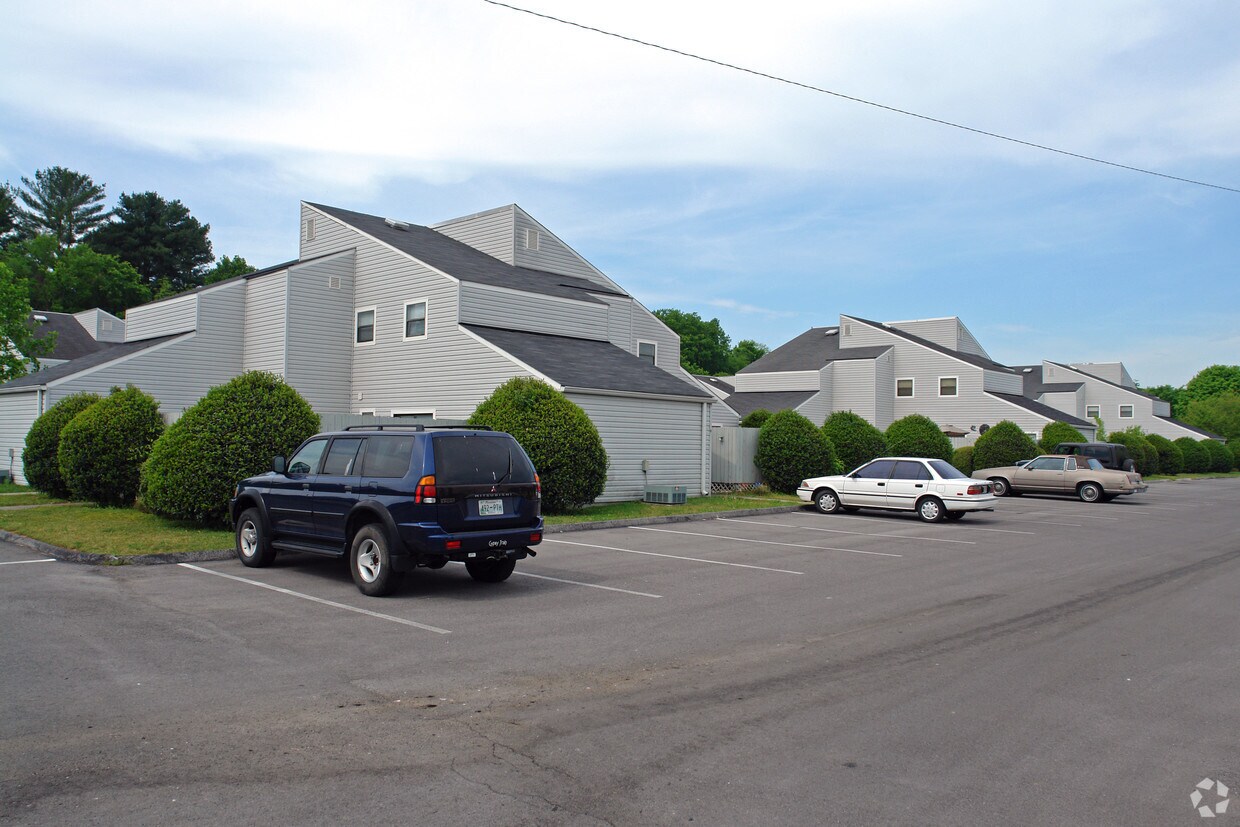 Foto del edificio - 500 Stuart Rd