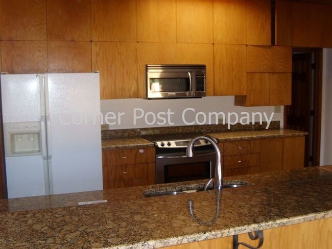 Foto del edificio - 223 Amherst Dr NE