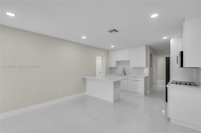 Foto del edificio - 2640 SW 30th Ct