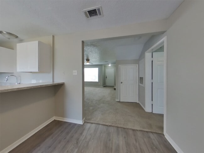 Building Photo - 7740 Sign St