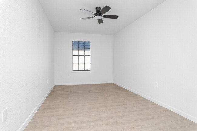 Building Photo - 16016 Green Manor Dr