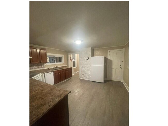 Foto del edificio - 242 Branch St