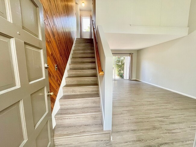 Foto del edificio - Ventura | Todd Ranch Townhome | 3 Bedroom + 2 Bathroom