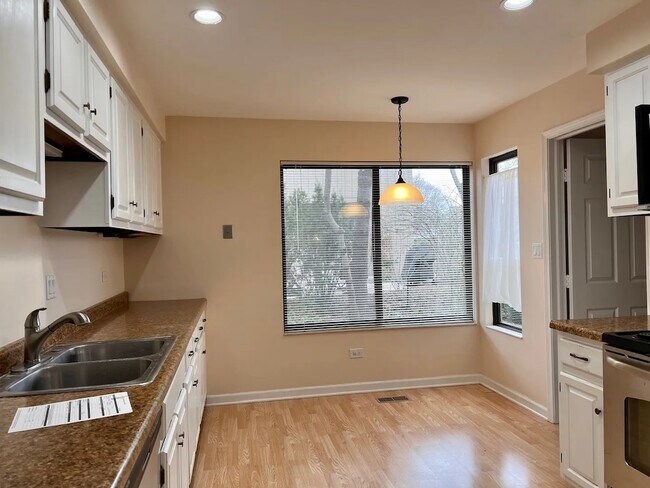 Foto del edificio - 78 Foxwood Ln